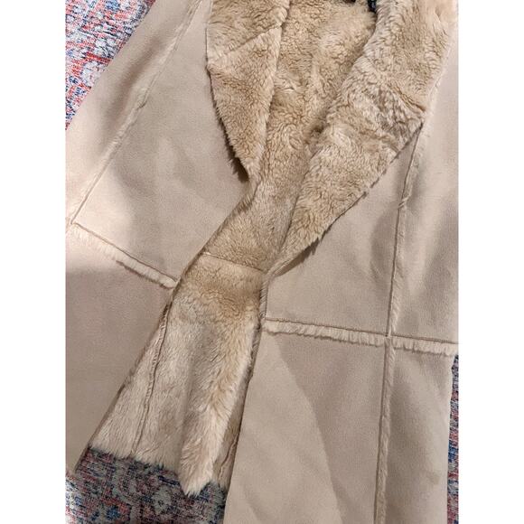 Dana Buchman Faux Shearling Vest, Petite 4 - Picture 6 of 6